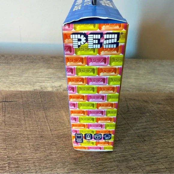 PEZ New Gen 1/2 AirPod Carrying Case Key Chain Carabiner Blue Candy - Picture 5 of 7